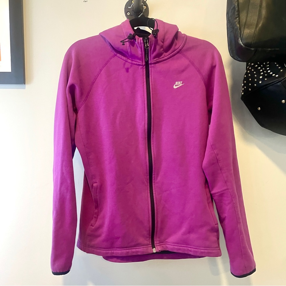 Nike Women’s Fuschia Full Zip Fleece Lined Running Hoodie